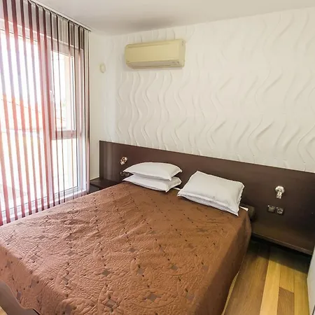 La Casa Varna