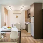 Apartment La Casa Warna