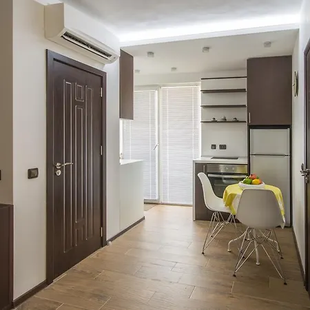 Apartment La Casa Warna