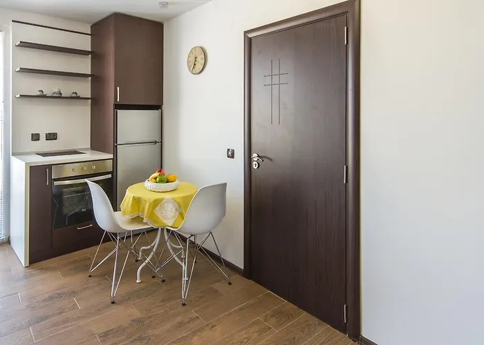 La Casa Apartment Warna