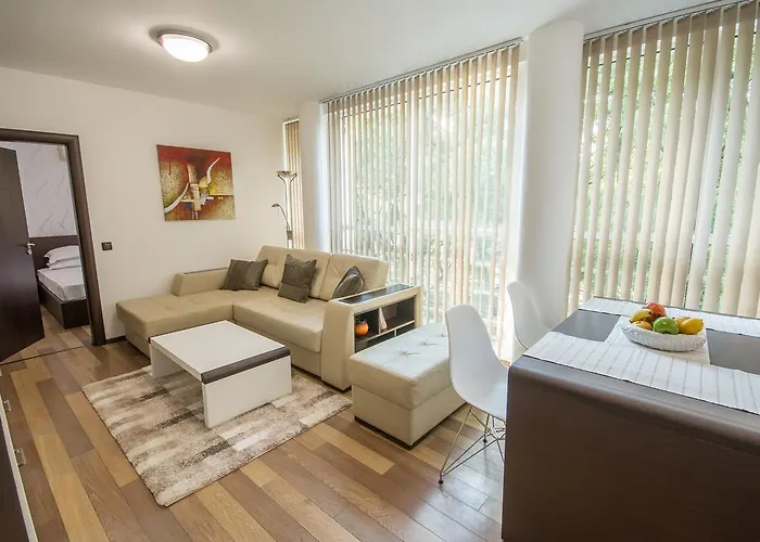 Apartment La Casa Warna